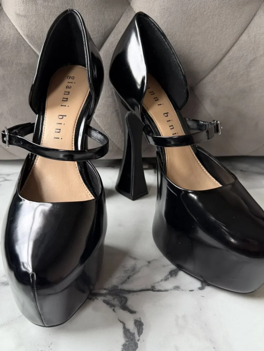 Gianni Bini Quincy Black Patent Platform Mary Jane Pumps Size 9